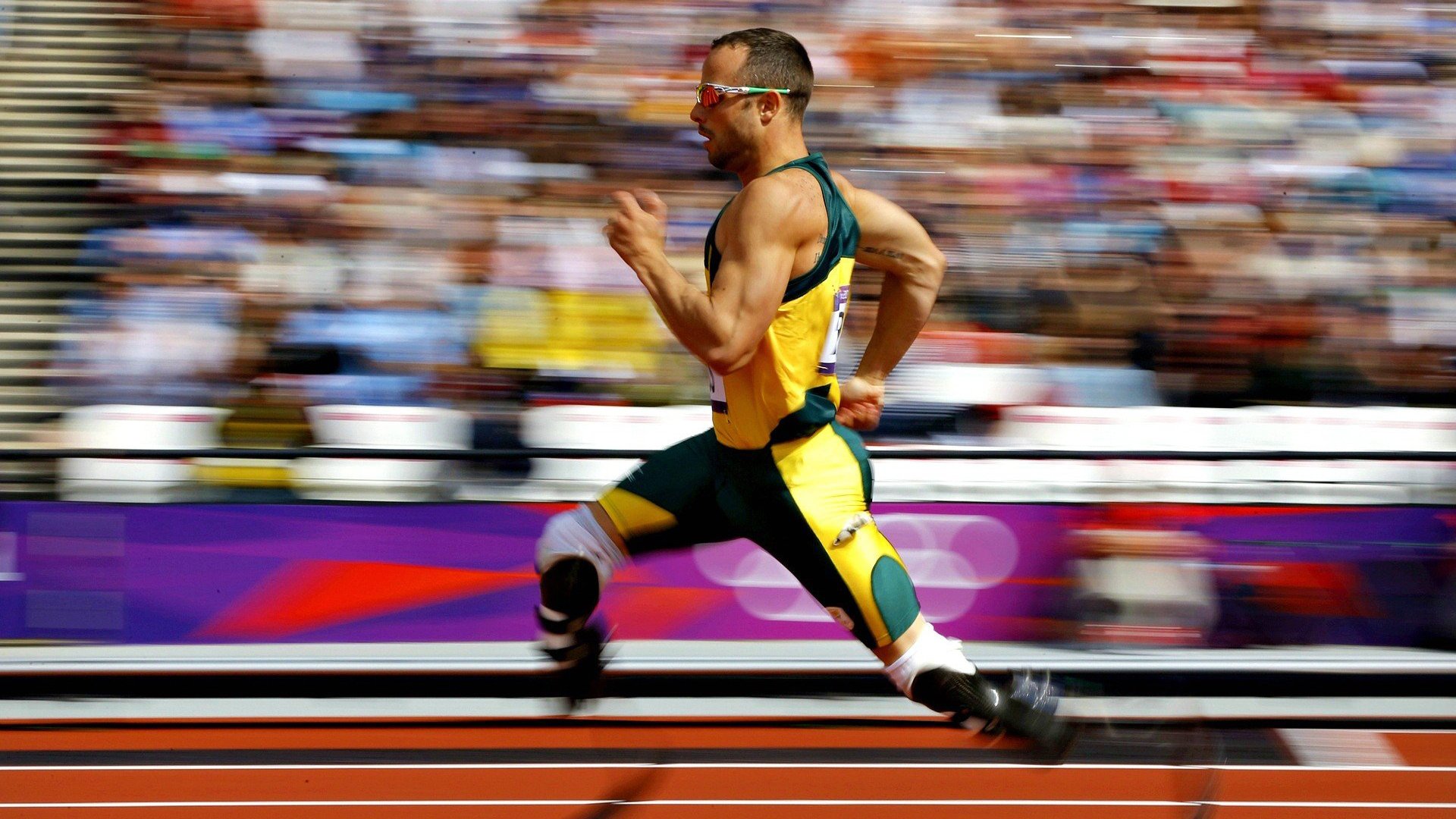 “沙滩排球:高新体育中心赛场激情四溢,冠军争夺激烈”